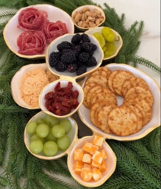 🔥 Limited-Time Sale🔥🍽️ Cluster Accent Bowls – Shiny Gold Snack & Appetizer Serving Dish